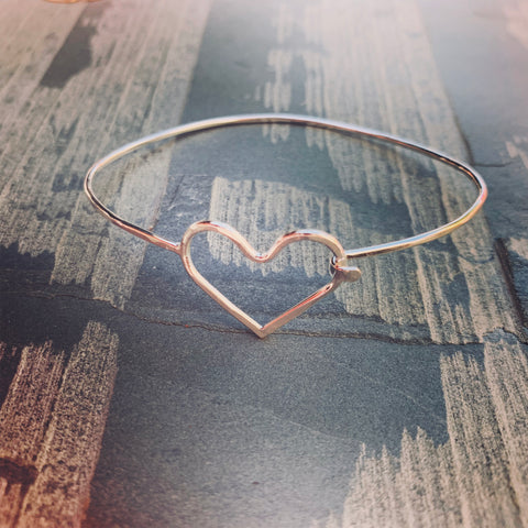 Clasping Bangle - Heart